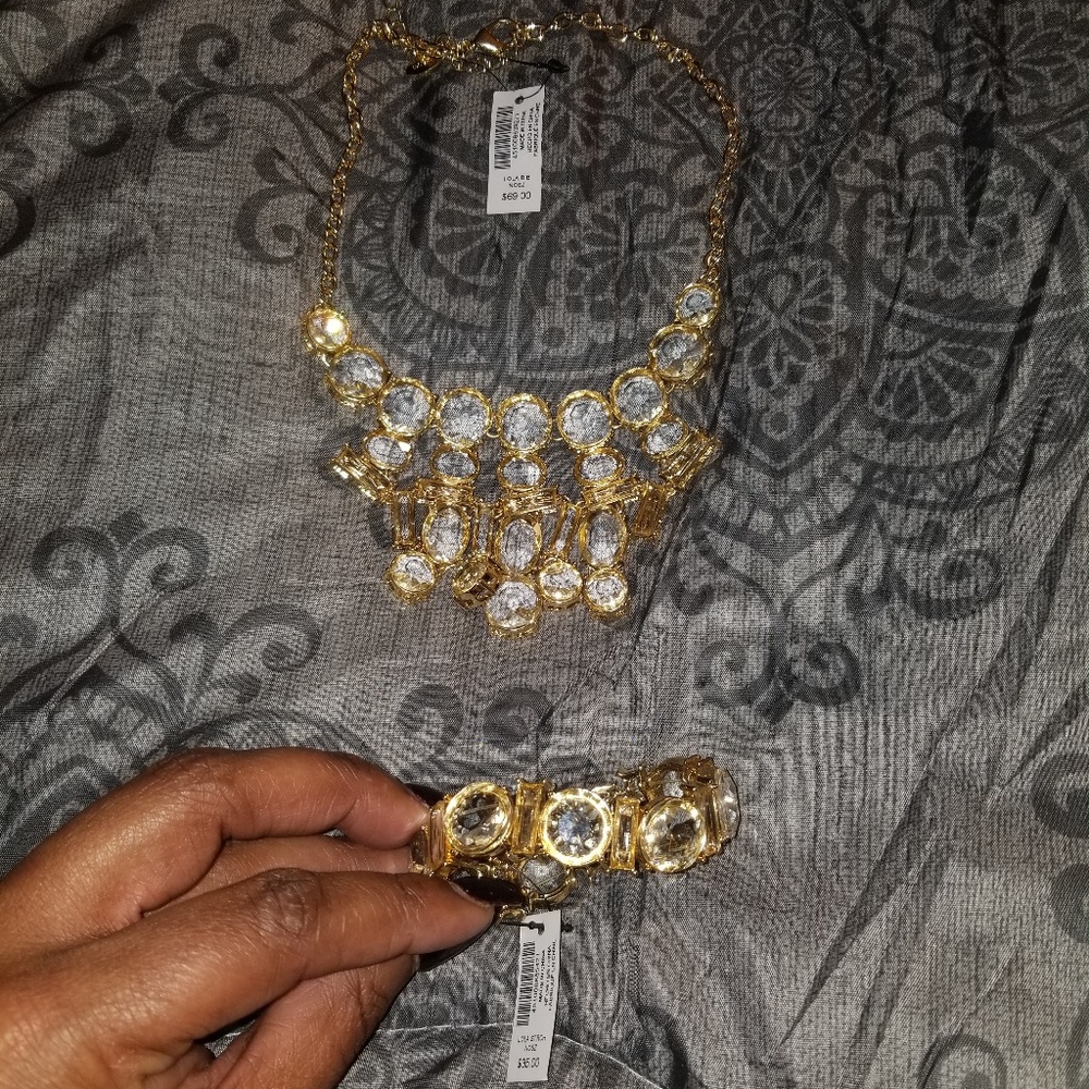 Gold stone necklace and bracelet